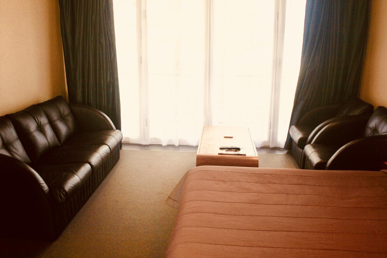 The Nautilus Hotel Napier Bagian luar foto A room at the hotel
